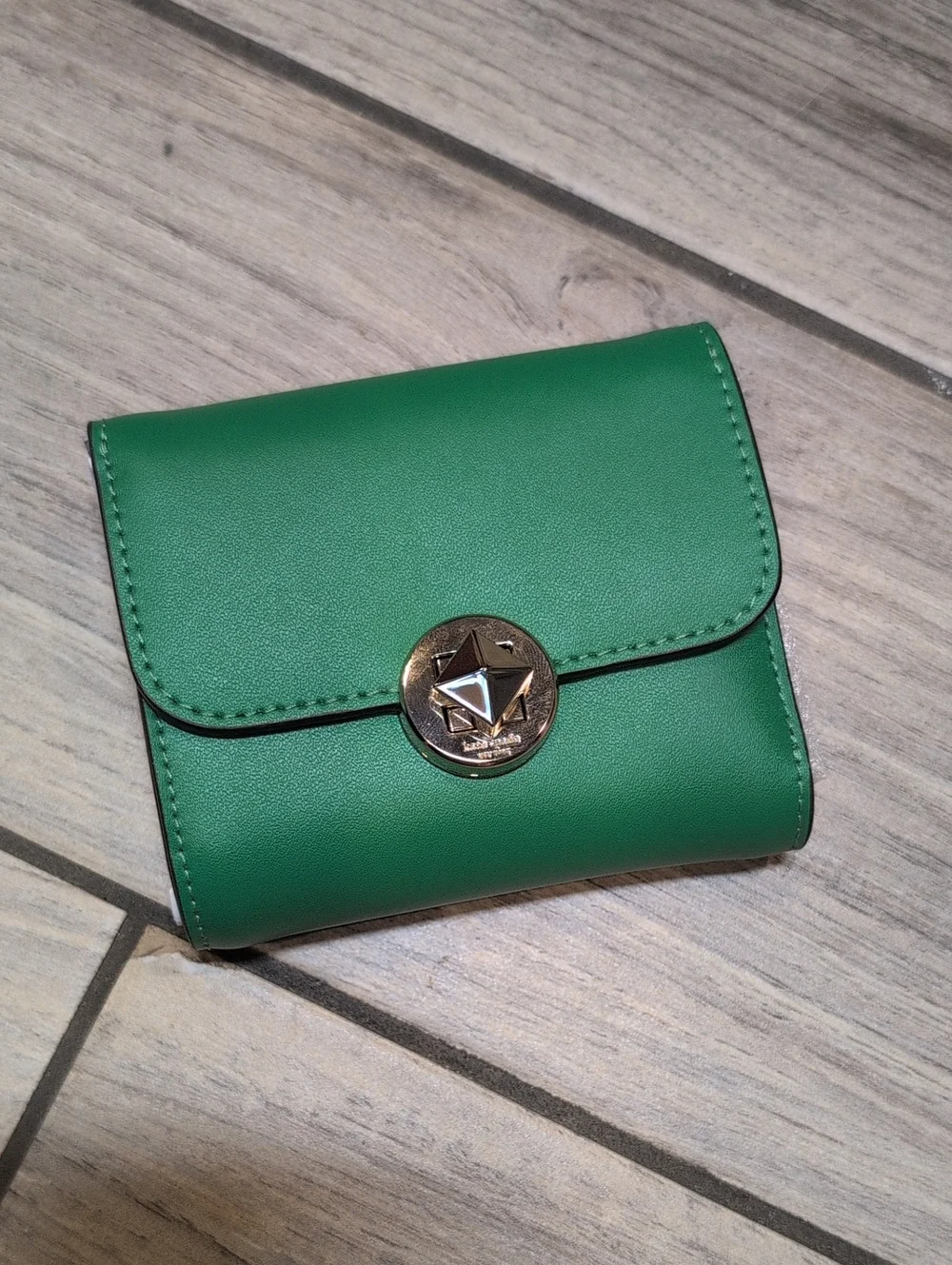 Kate Spade Audrey Smooth Leather Green Bean Star-Emblem Fold Wallet NWT